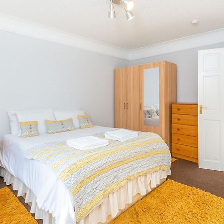 The View Spacious Apartment In Afan Forest Bike Park By Staystaycations Port Talbot Bagian luar foto