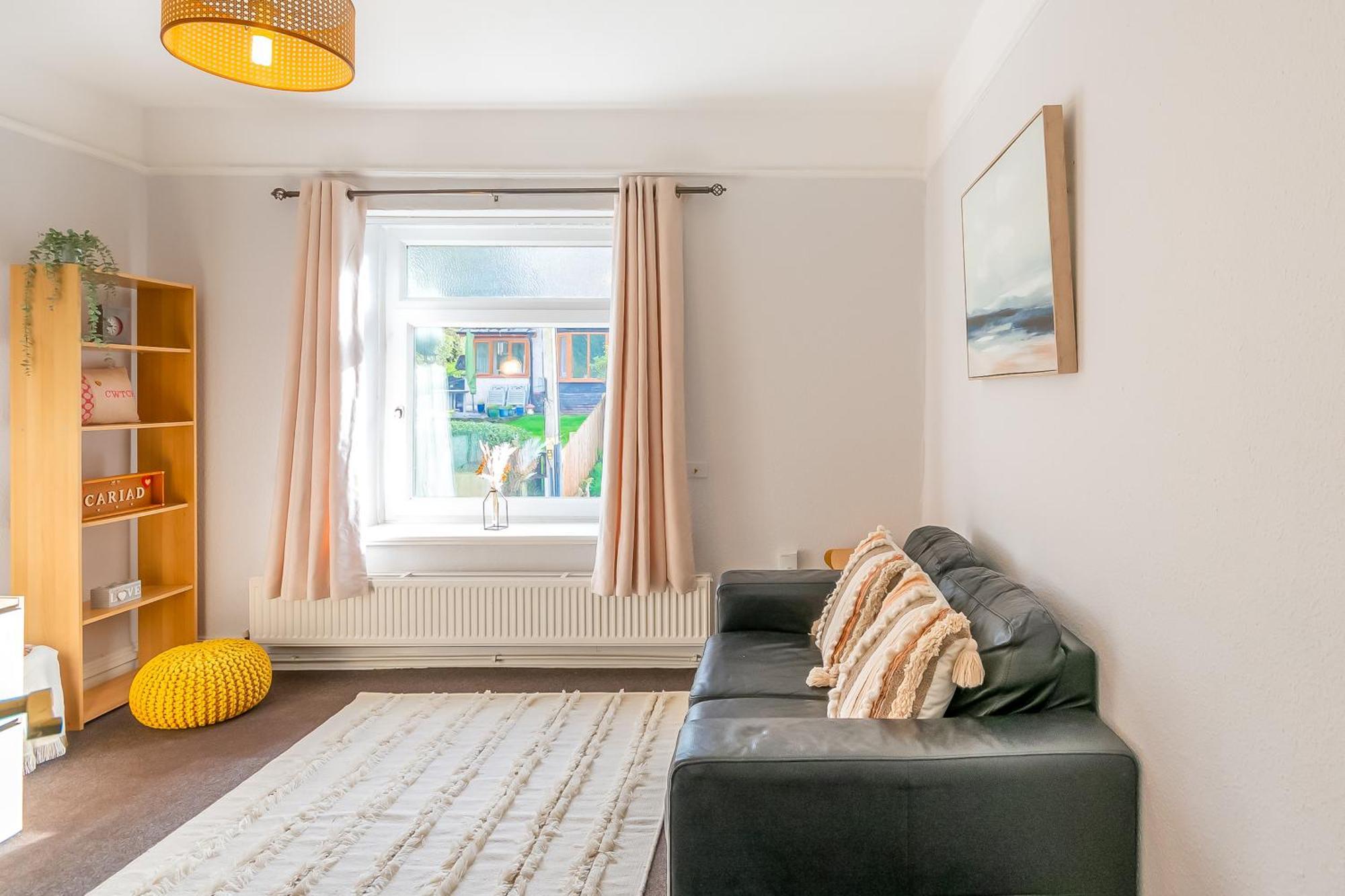The View Spacious Apartment In Afan Forest Bike Park By Staystaycations Port Talbot Bagian luar foto